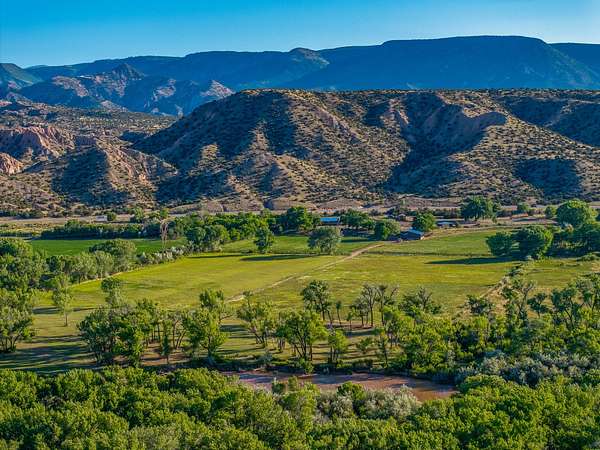 36 Acres of Land with Home for Sale in Medanales, New Mexico