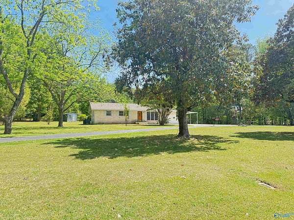 2.5 Acres of Land with Home for Sale in Town Creek, Alabama