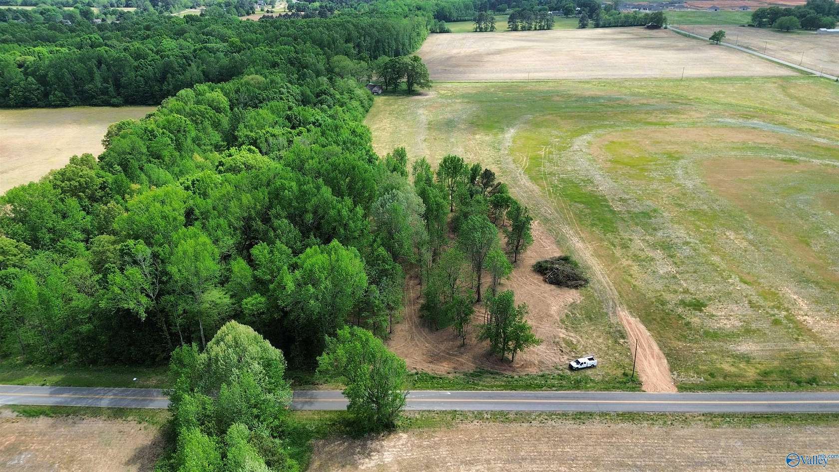 4 Acres of Residential Land for Sale in Athens, Alabama