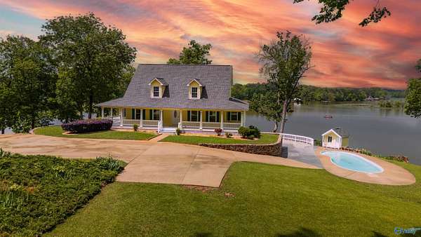 3.6 Acres of Land with Home for Sale in Glencoe, Alabama