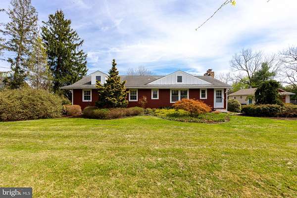 4.4 Acres of Land with Home for Sale in Kennett Square, Pennsylvania