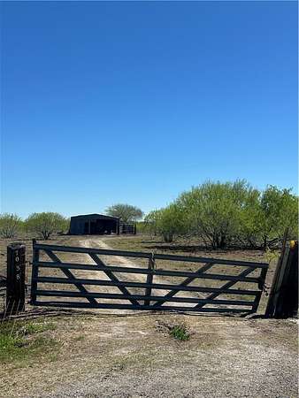 7.5 Acres of Land for Sale in Sinton, Texas