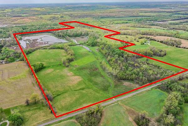 140 Acres of Land for Sale in Brookfield, Missouri