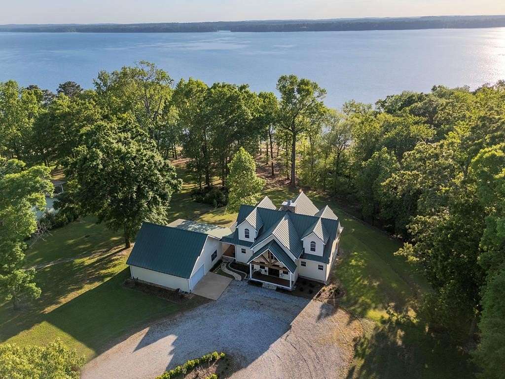 4.25 Acres of Land with Home for Sale in Georgetown, Georgia