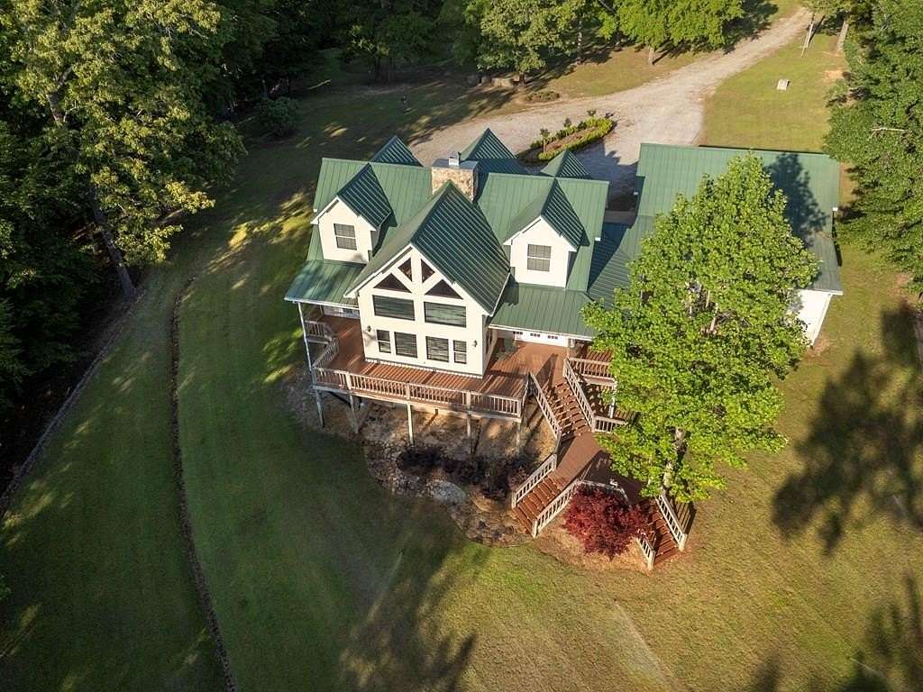 4.25 Acres of Land with Home for Sale in Georgetown, Georgia