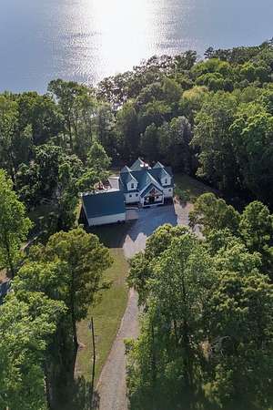 4.25 Acres of Land with Home for Sale in Georgetown, Georgia