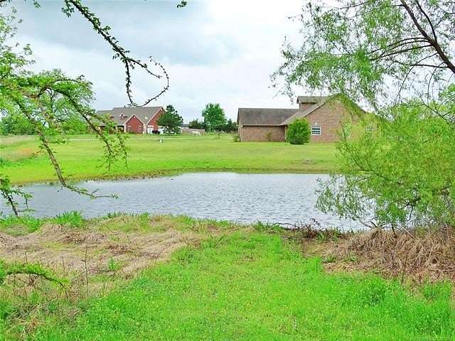 5.65 Acres of Land with Home for Sale in Ardmore, Oklahoma