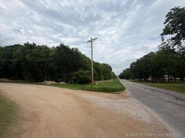 2.15 Acres of Residential Land for Sale in Kingston, Oklahoma