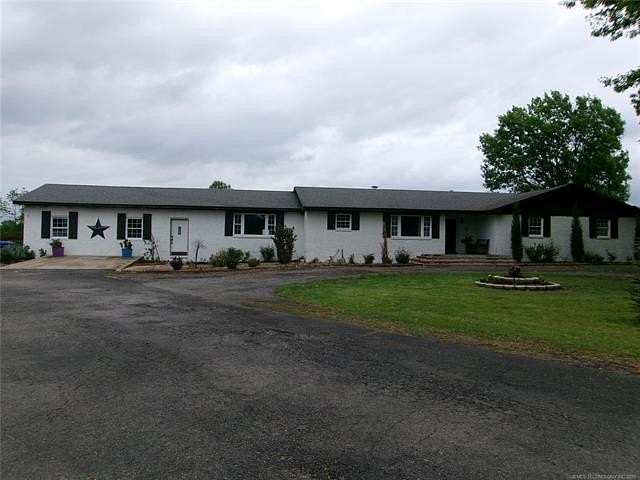 2.38 Acres of Land with Home for Sale in Muskogee, Oklahoma