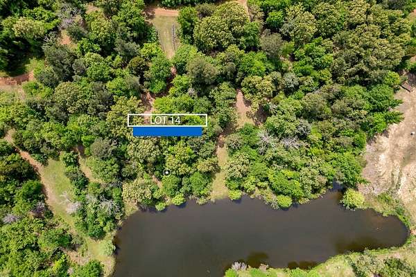 0.75 Acres of Land for Sale in Montalba, Texas