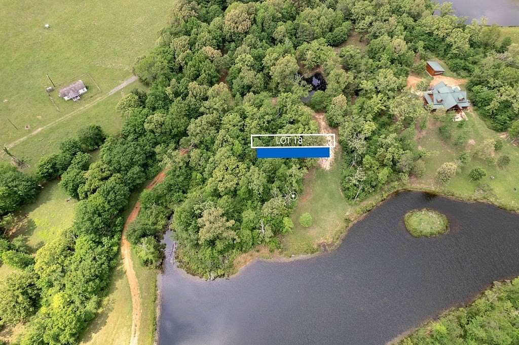 0.75 Acres of Land for Sale in Montalba, Texas