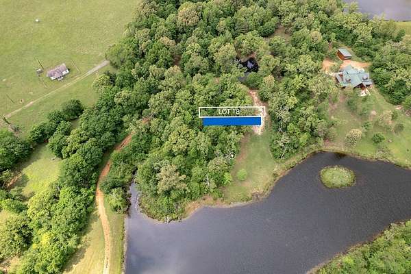 0.75 Acres of Land for Sale in Montalba, Texas