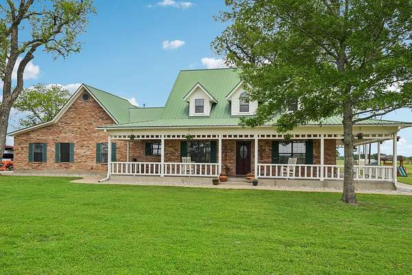 27.8 Acres of Land with Home for Sale in Emory, Texas