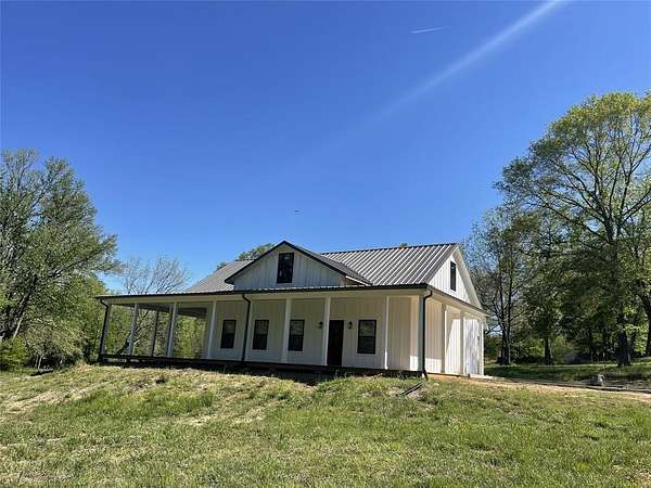 2.8 Acres of Land with Home for Sale in Atlanta, Texas