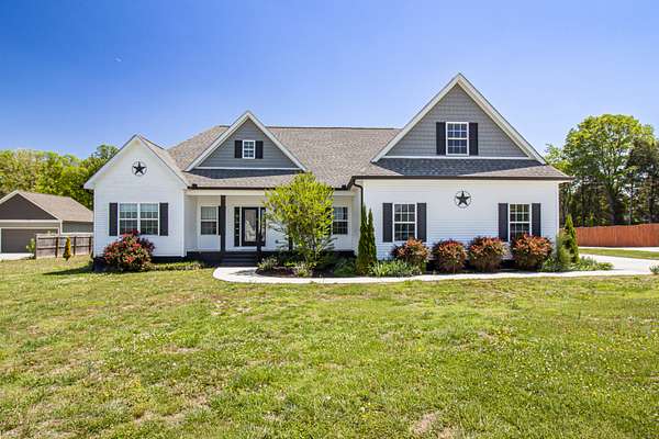 1.54 Acres of Land with Home for Sale in Manchester, Tennessee