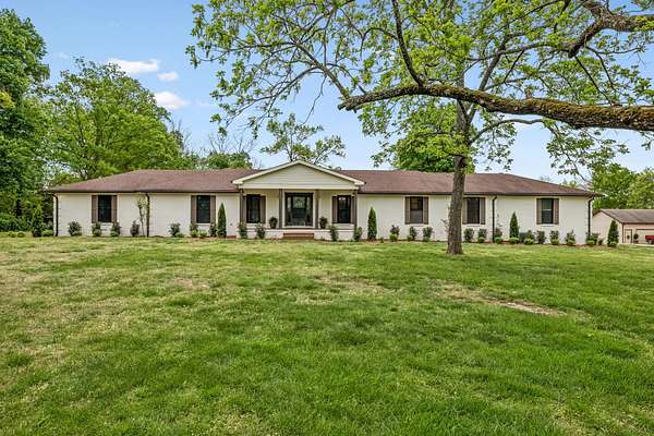 5 Acres of Land with Home for Sale in Lebanon, Tennessee