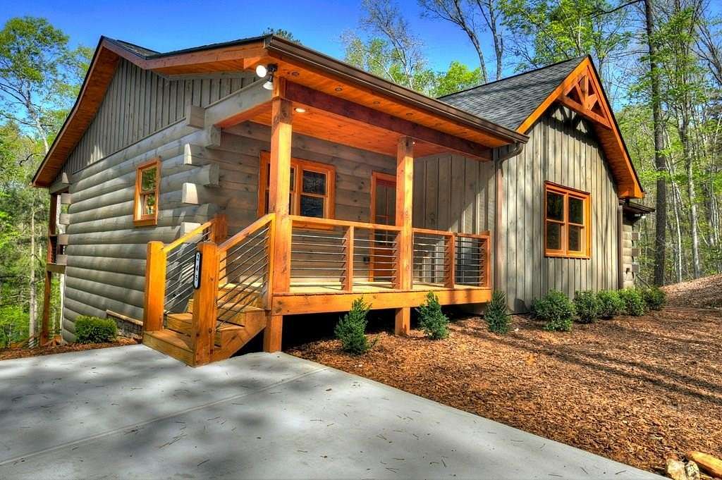 1.52 Acres of Land with Home for Sale in Ellijay, Georgia