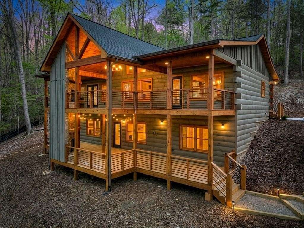 1.52 Acres of Land with Home for Sale in Ellijay, Georgia