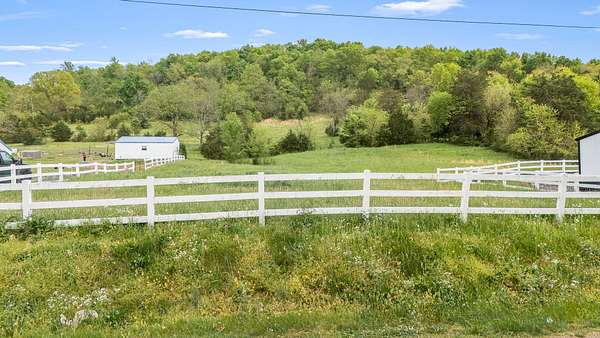 10 Acres of Recreational Land for Sale in Readyville, Tennessee
