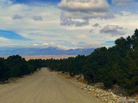 6.7 Acres of Residential Land for Sale in Mosca, Colorado