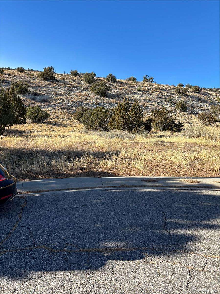 0.92 Acres of Residential Land for Sale in Cañon City, Colorado