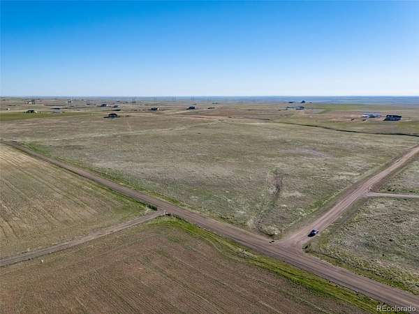 36 Acres of Agricultural & Residential Land for Sale in Strasburg, Colorado