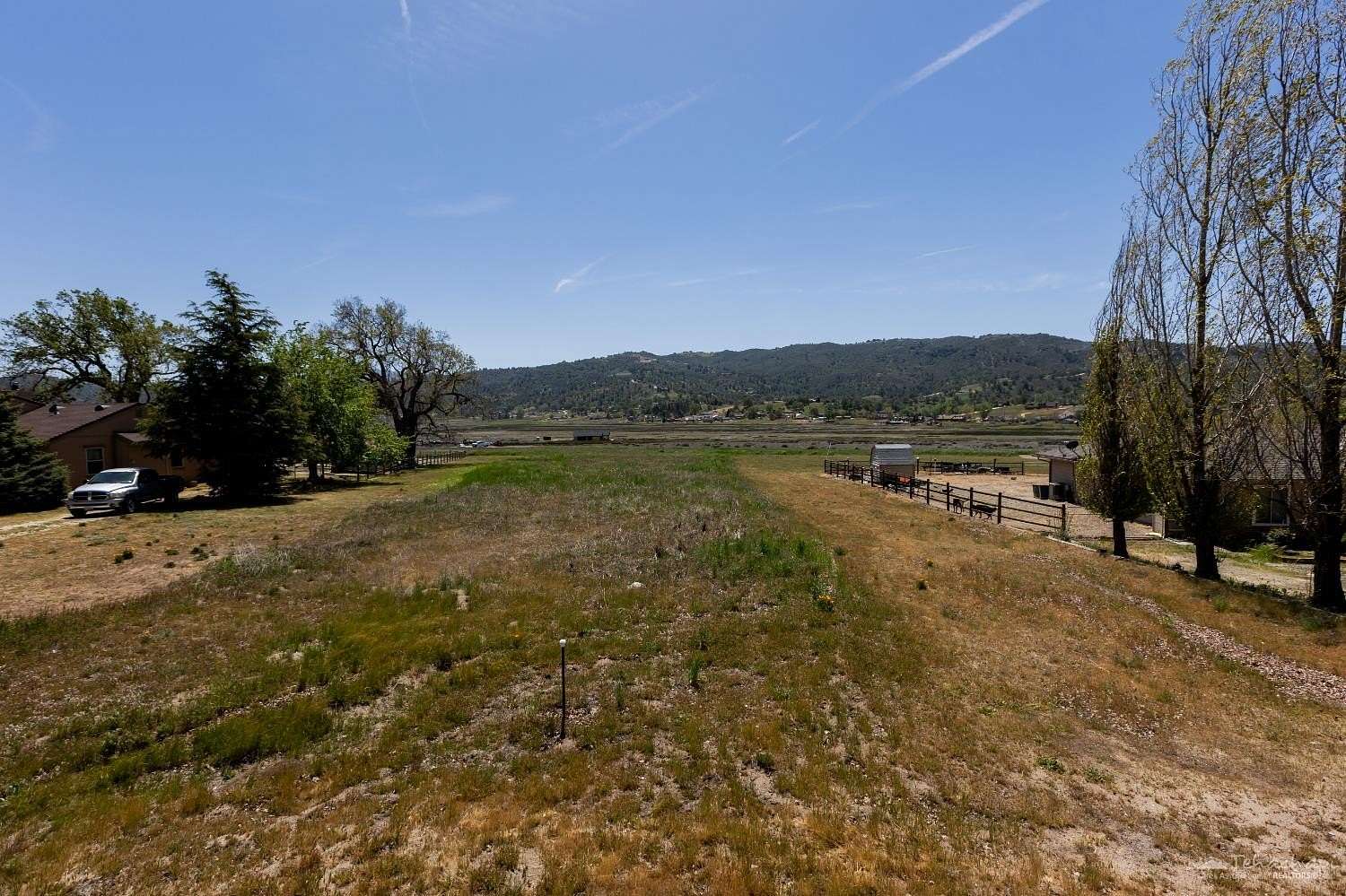1 Acre of Residential Land for Sale in Tehachapi, California