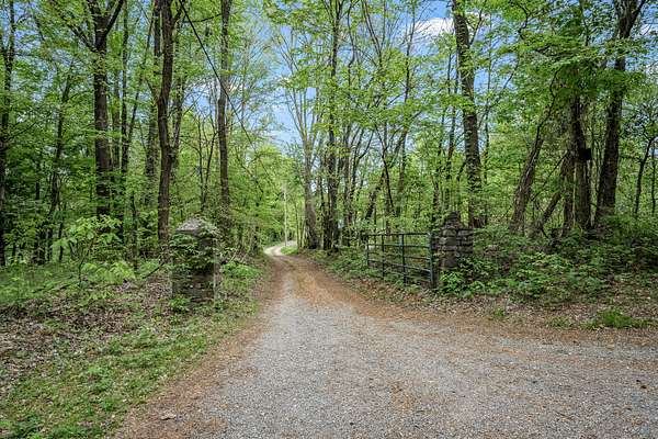 164 Acres of Land for Sale in Liberty, Tennessee