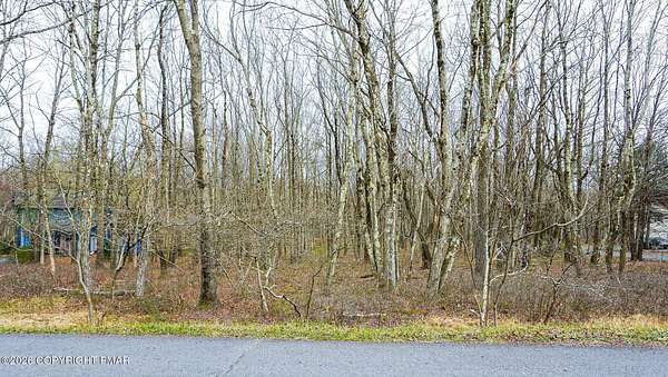 1 Acre of Residential Land for Sale in Jim Thorpe, Pennsylvania