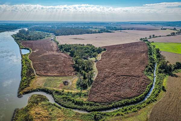 259 Acres of Land for Sale in Fort Calhoun, Nebraska