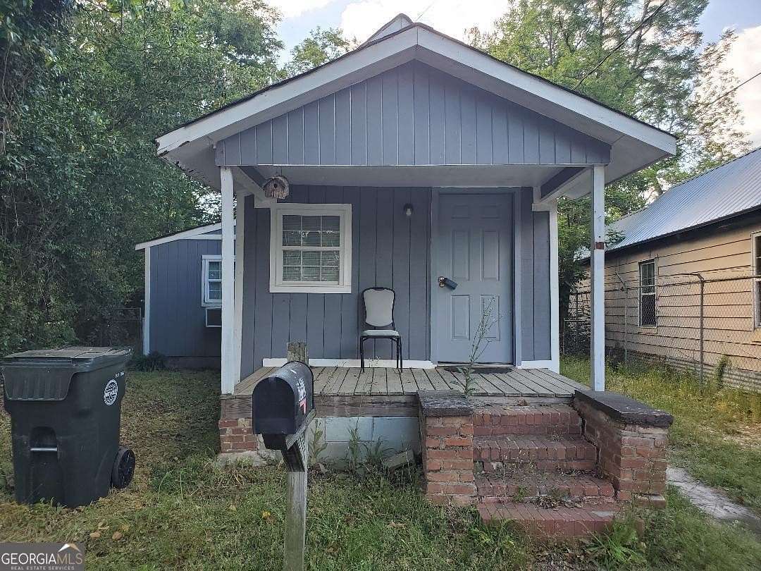 4 Acres of Land with Home for Sale in Fort Valley, Georgia