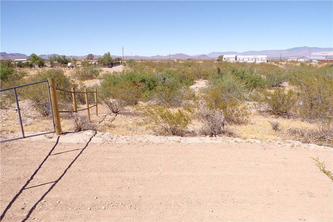 2.36 Acres of Residential Land for Sale in Golden Valley, Arizona