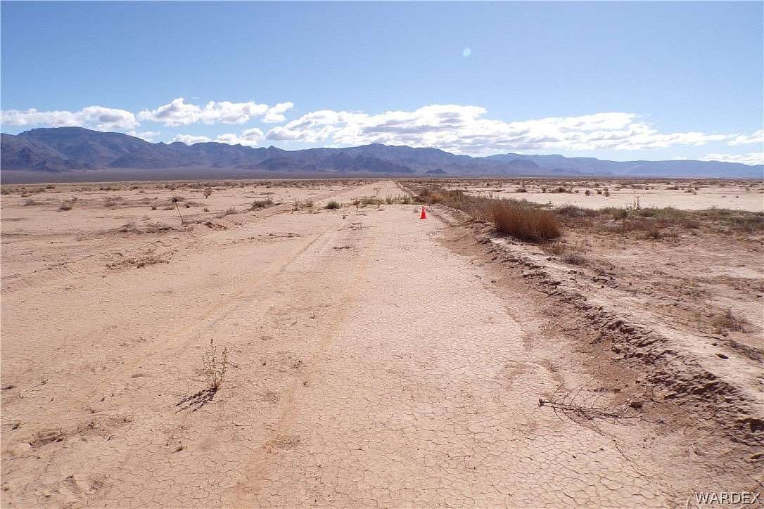 1 Acre of Residential Land for Sale in Kingman, Arizona