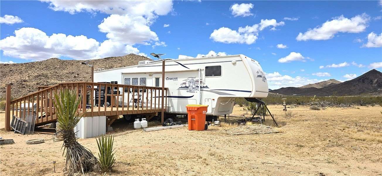 2.35 Acres of Residential Land for Sale in Golden Valley, Arizona