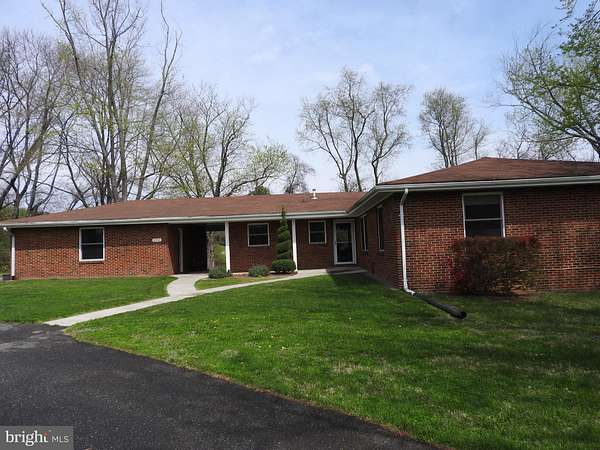 2.76 Acres of Land with Home for Lease in Silver Spring, Maryland