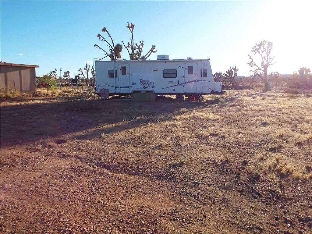 1 Acre of Residential Land for Sale in Dolan Springs, Arizona