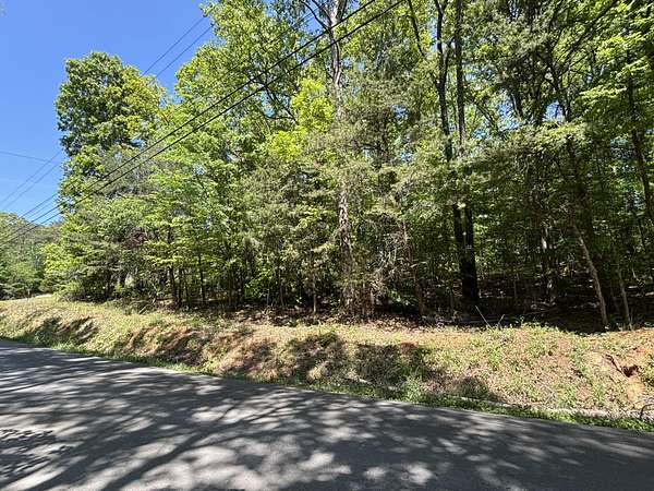 1.58 Acres of Residential Land for Sale in South Pittsburg, Tennessee