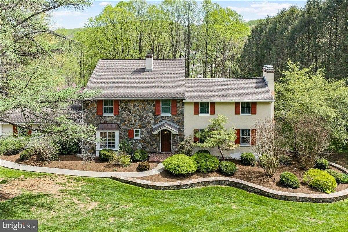 2 Acres of Land with Home for Sale in Montchanin, Delaware