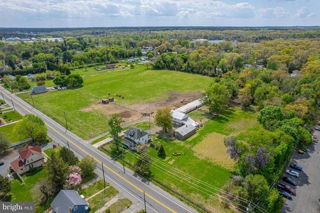 10 Acres of Land with Home for Sale in Bridgeton, New Jersey