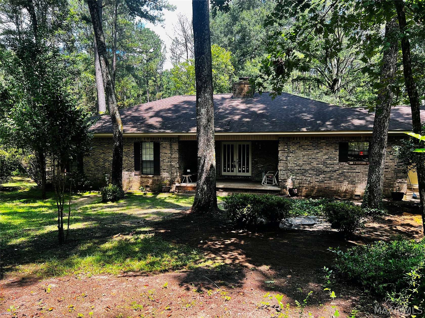 6 Acres of Land with Home for Sale in Wetumpka, Alabama