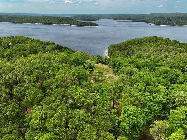 3 Acres of Residential Land for Sale in Eureka Springs, Arkansas