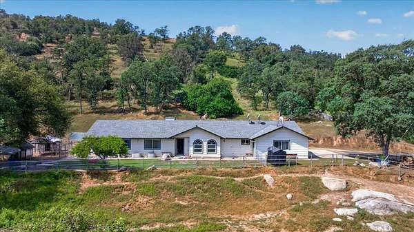 4 Acres of Land with Home for Sale in Squaw Valley, California