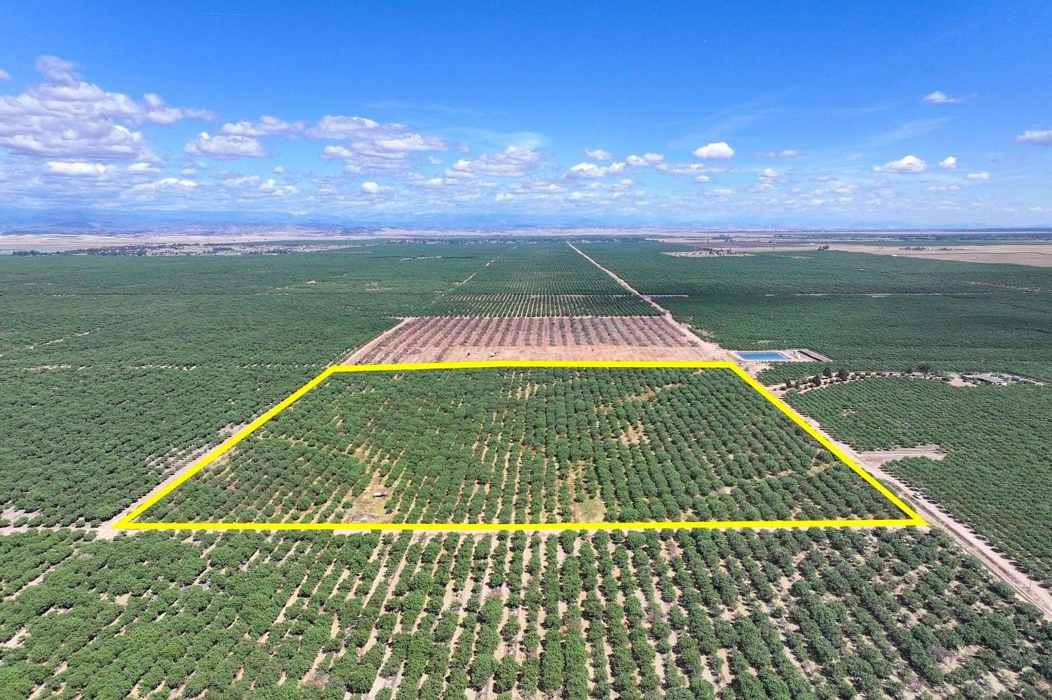 40 Acres of Land for Sale in Madera, California