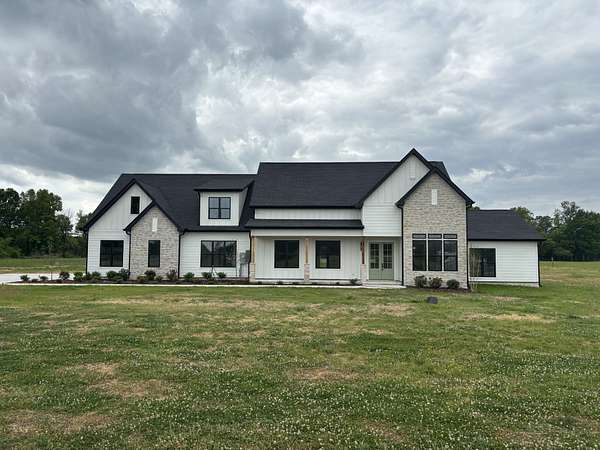 15 Acres of Land with Home for Sale in Christiana, Tennessee