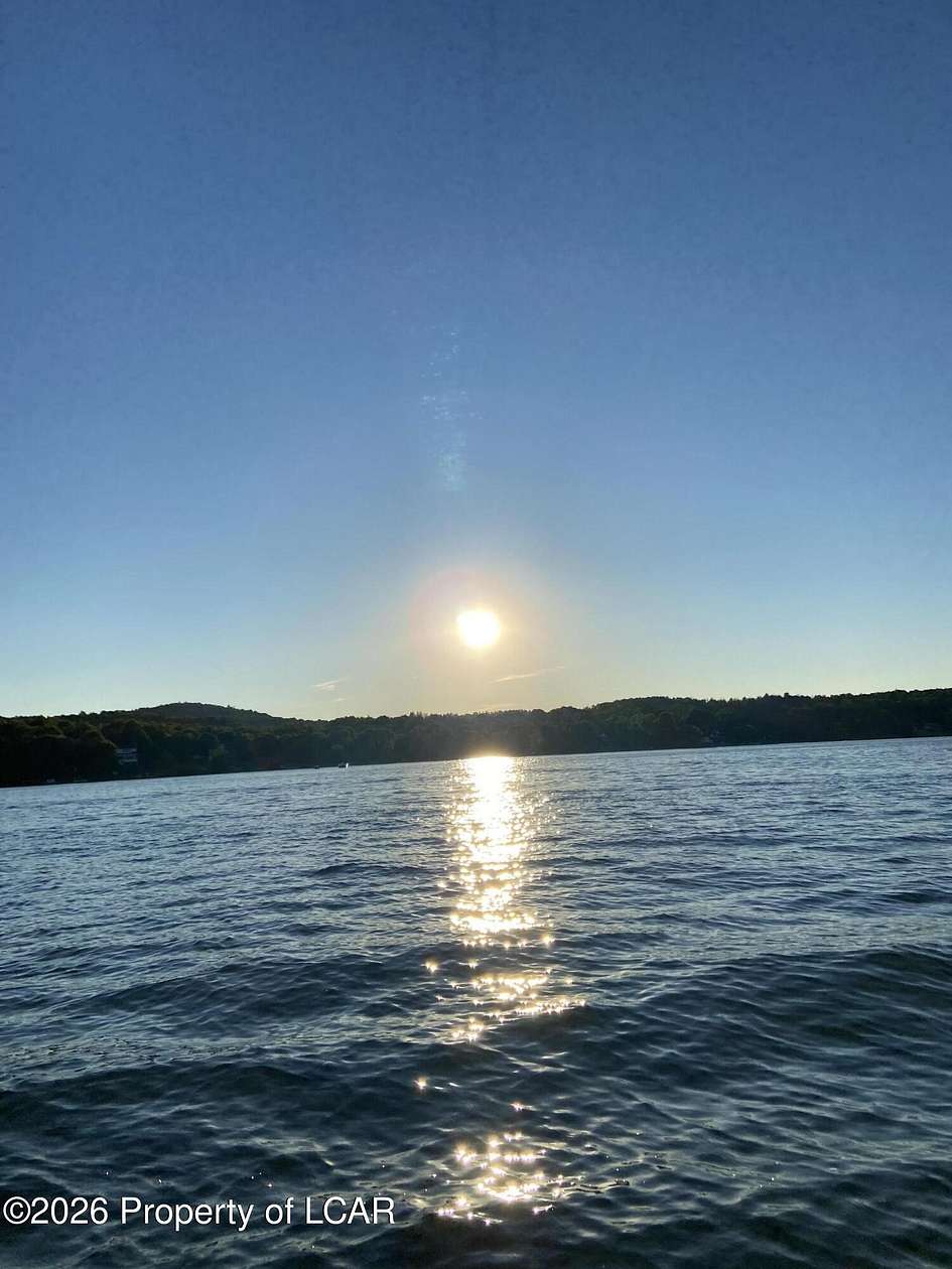 0.33 Acres of Residential Land for Sale in Tunkhannock, Pennsylvania