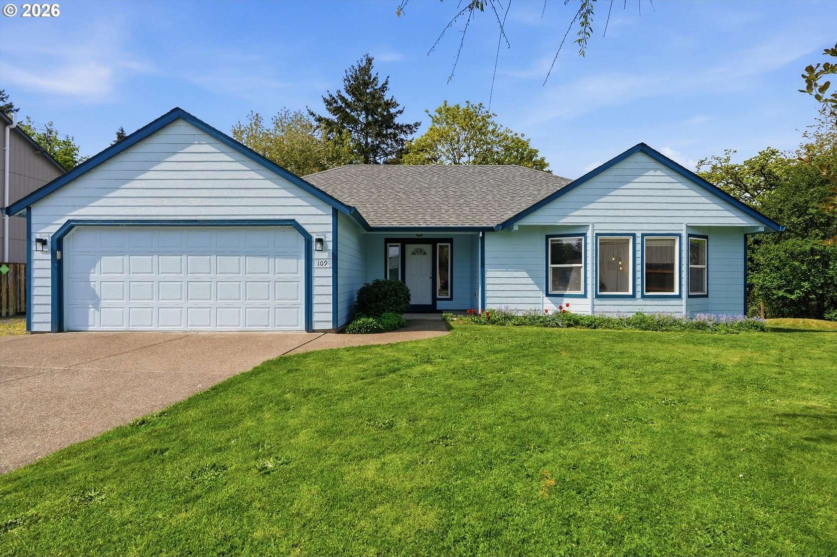 2.56 Acres of Land with Home for Sale in Dayton, Oregon