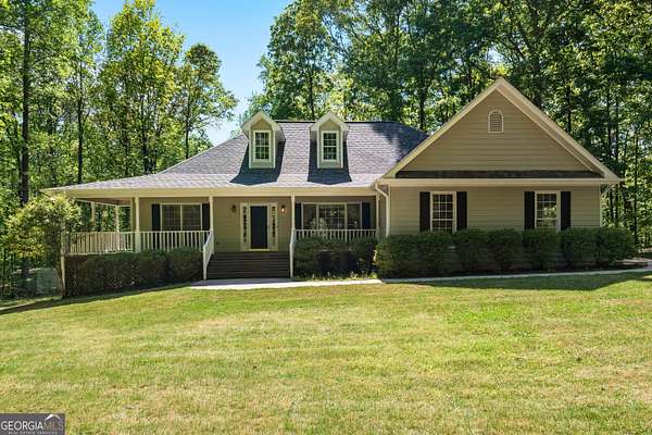 5 Acres of Land with Home for Sale in Fayetteville, Georgia