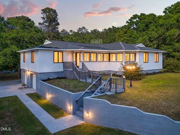 4.22 Acres of Land with Home for Sale in Wade, North Carolina