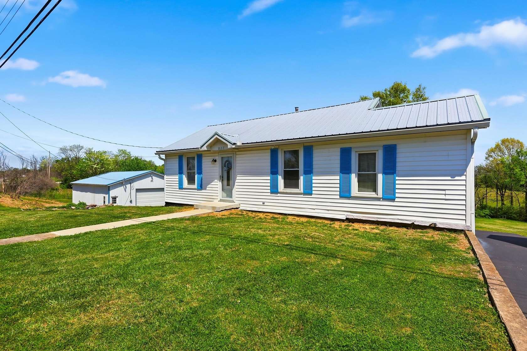3 Acres of Land with Home for Sale in Harrodsburg, Kentucky