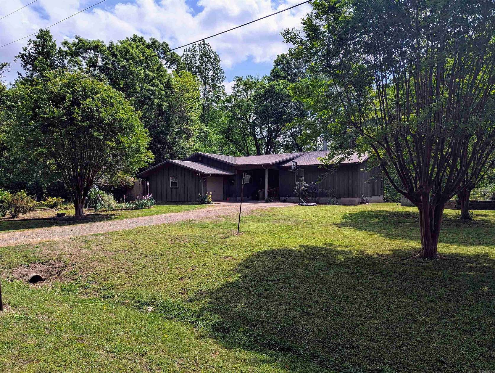 1.5 Acres of Land with Home for Sale in Heber Springs, Arkansas
